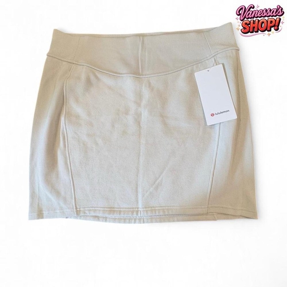 Lululemon Scuba High-Rise Mini Skirt!